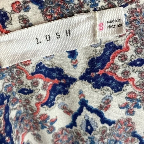 Lush • Blue Pink Patterned Split Neck Blouse - Picture 4 of 4